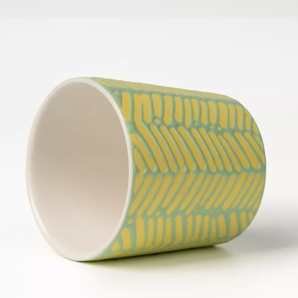 Ceramiczne świeczniki z geometrycznym reliefem